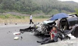 青山湖爆料车祸视频最新,视频曝光事故瞬间惨烈瞬间